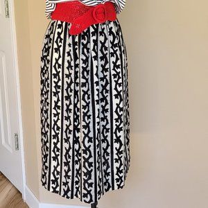 Vintage geometric patterns skirt